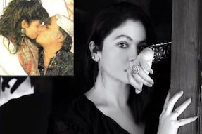 Pooja Bhatt BREAKS SILENCE Over Her Lip-Kiss With Mahesh Bhatt, Says 'Mujhe Yaad Hai SRK Ne...'